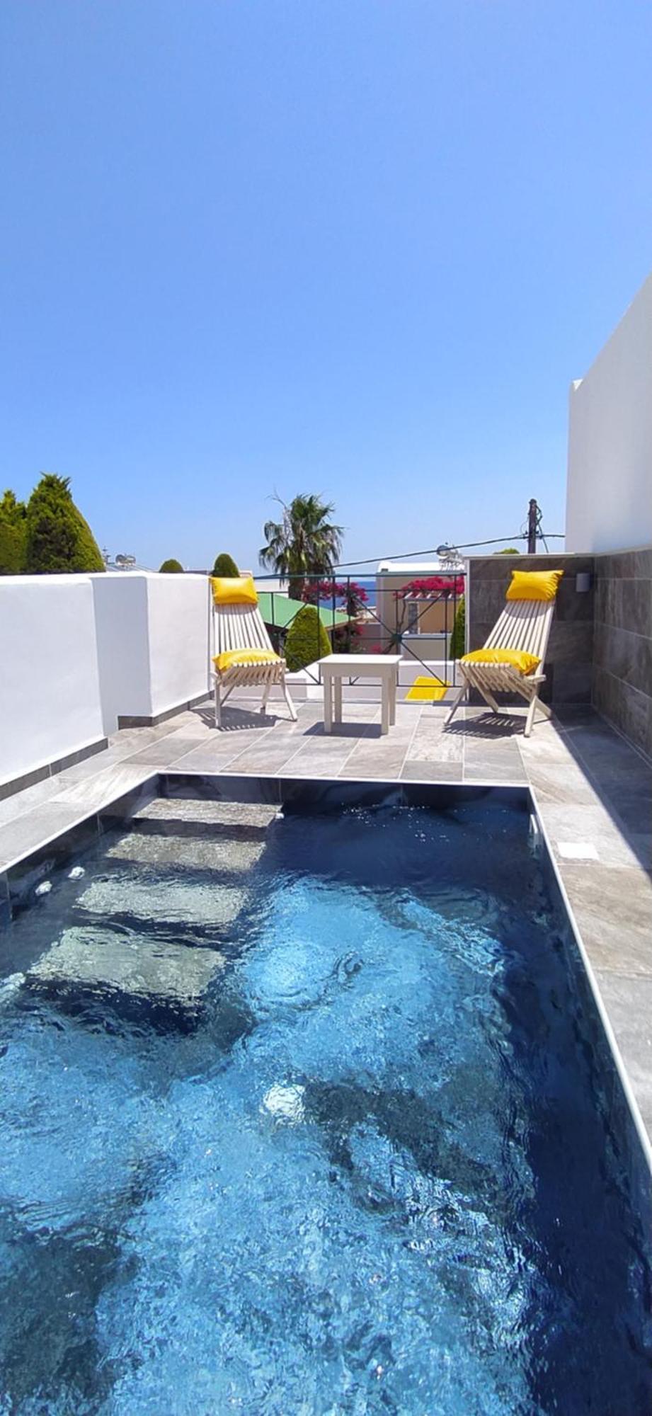 Chariot Apartments Santorini Kamari  Exterior photo